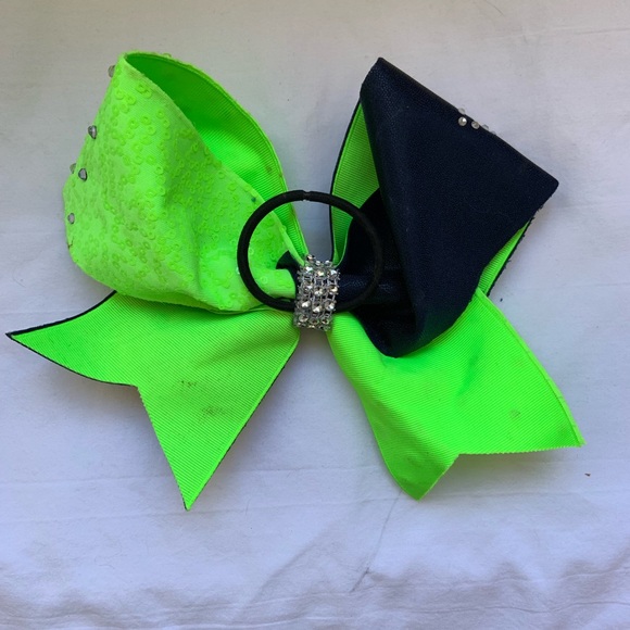 Cheer bow - Picture 2 of 2